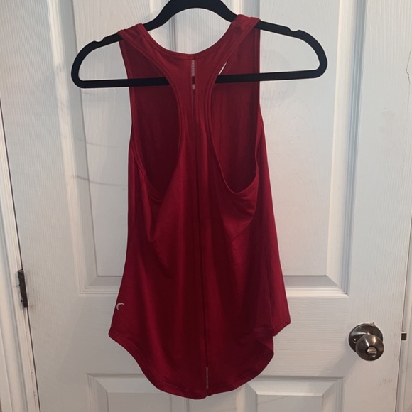 Zyia cranberry Effortless tank - Picture 2 of 2